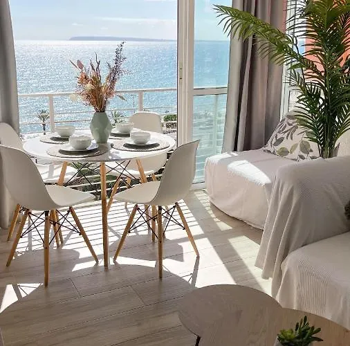 Apartamento en 1ª línea con piscina