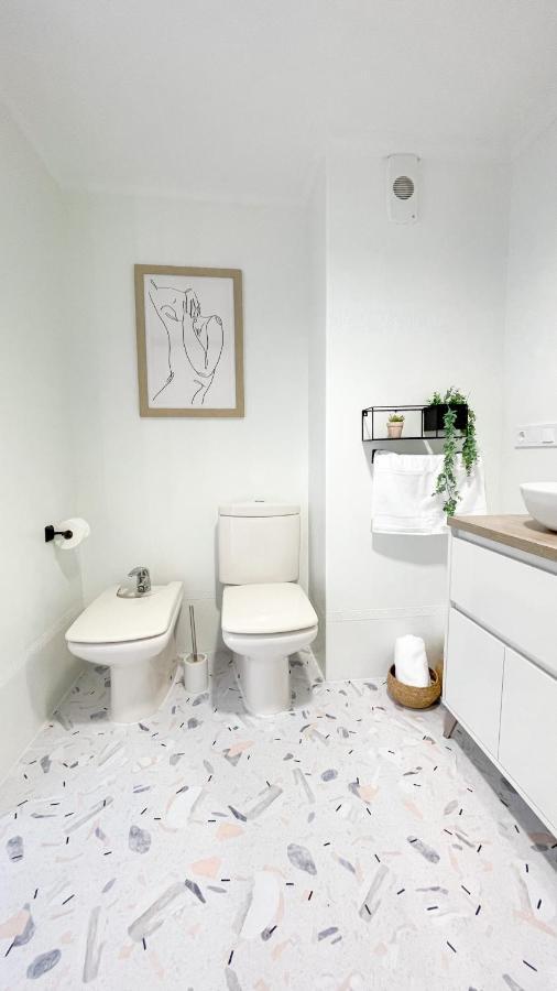 Apartamento En 1ª Línea Con Piscina *