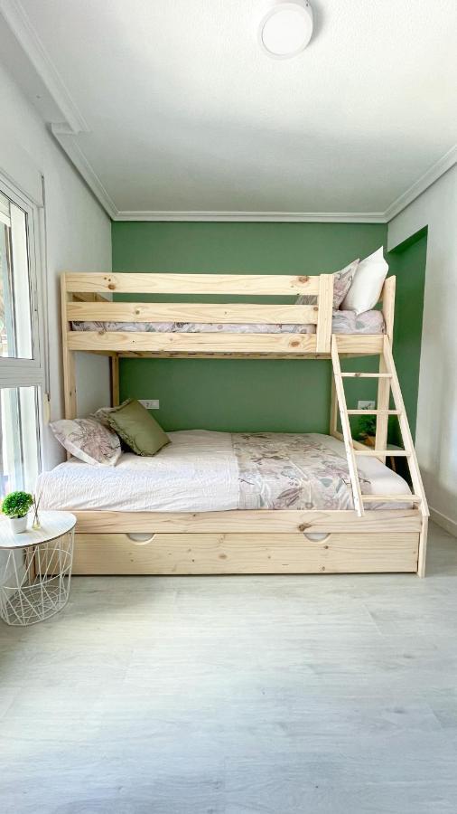 Apartamento En 1ª Línea Con Piscina