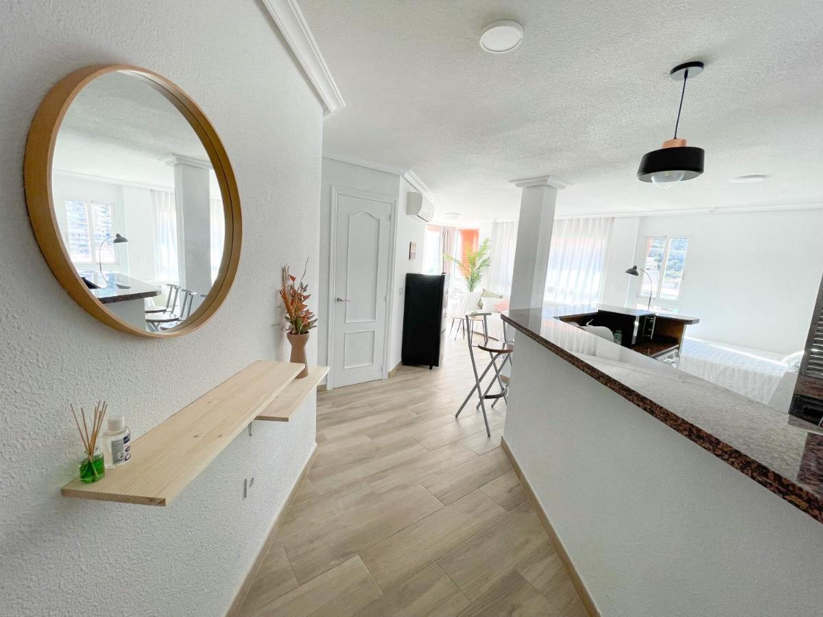Apartamento En 1ª Línea Con Piscina Alicante